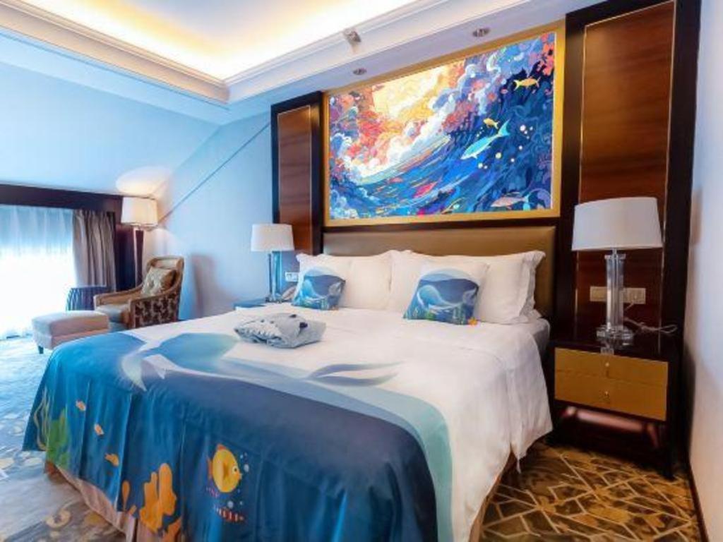 Royal Tulip Hotel Zhujiajiao Shanghai Exterior photo