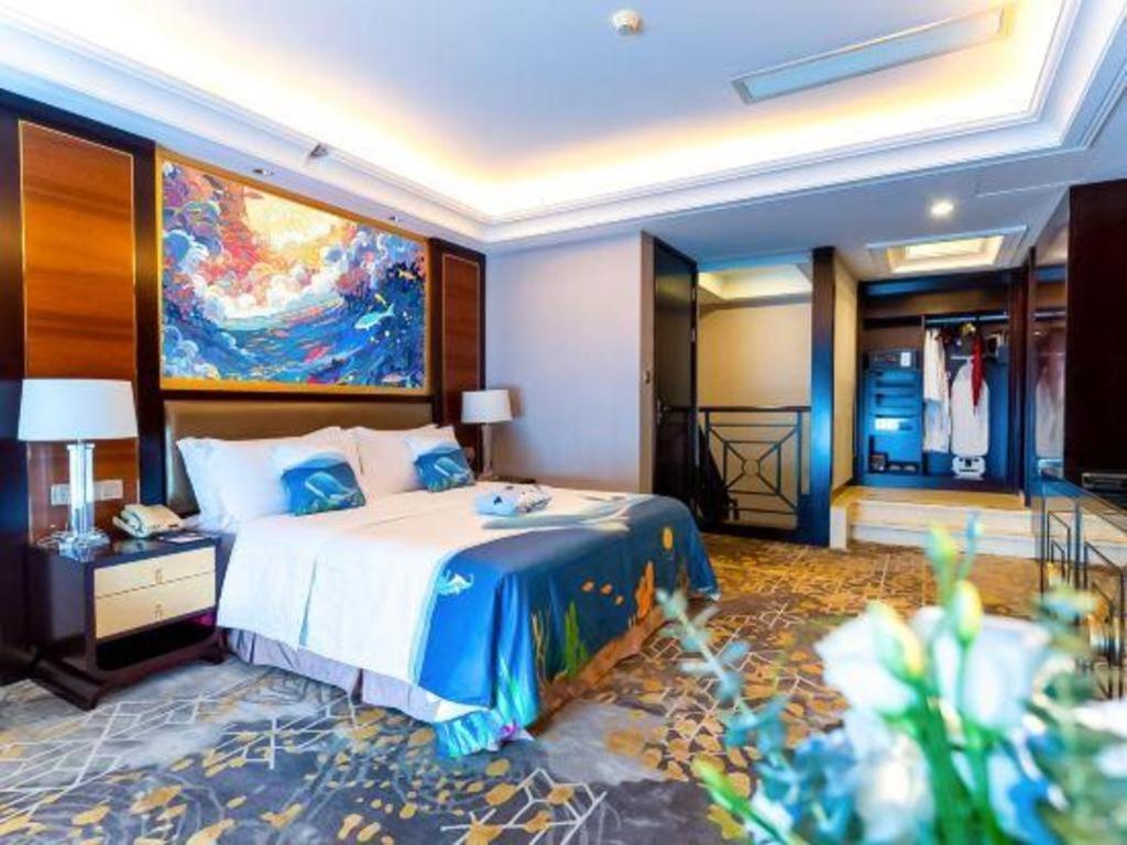 Royal Tulip Hotel Zhujiajiao Shanghai Exterior photo